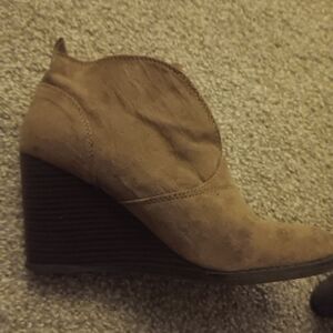 Women's Tan Wedge Ankle Boots